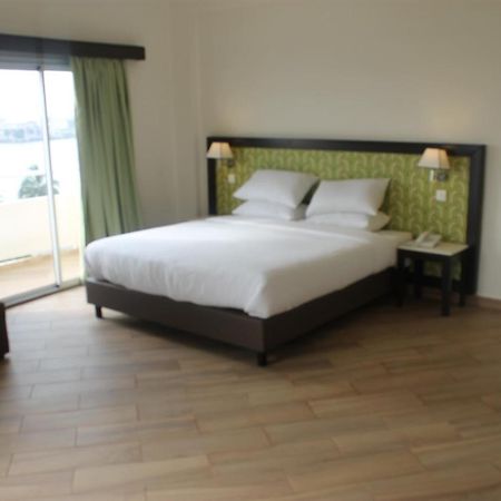 Le Grand Hotel d'Abidjan Extérieur photo