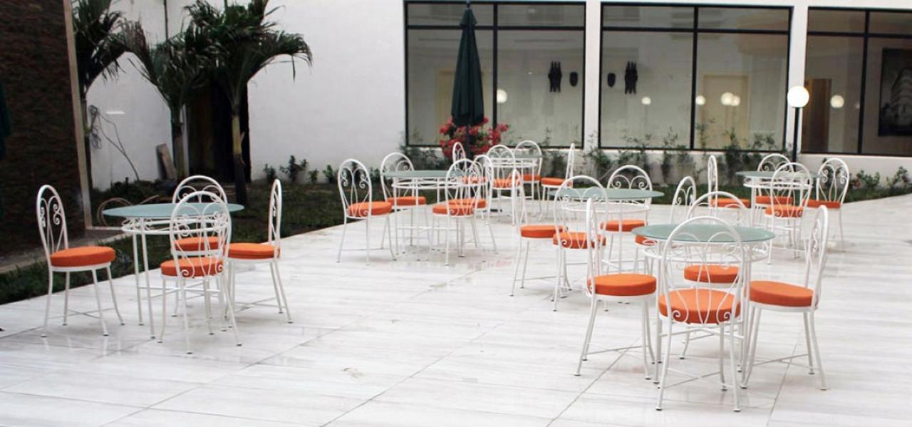 Le Grand Hotel d'Abidjan Extérieur photo