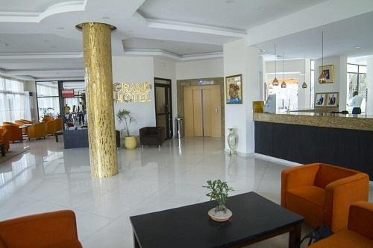 Le Grand Hotel d'Abidjan Extérieur photo