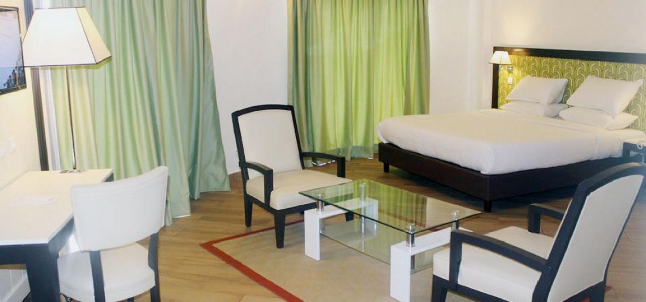 Le Grand Hotel d'Abidjan Extérieur photo