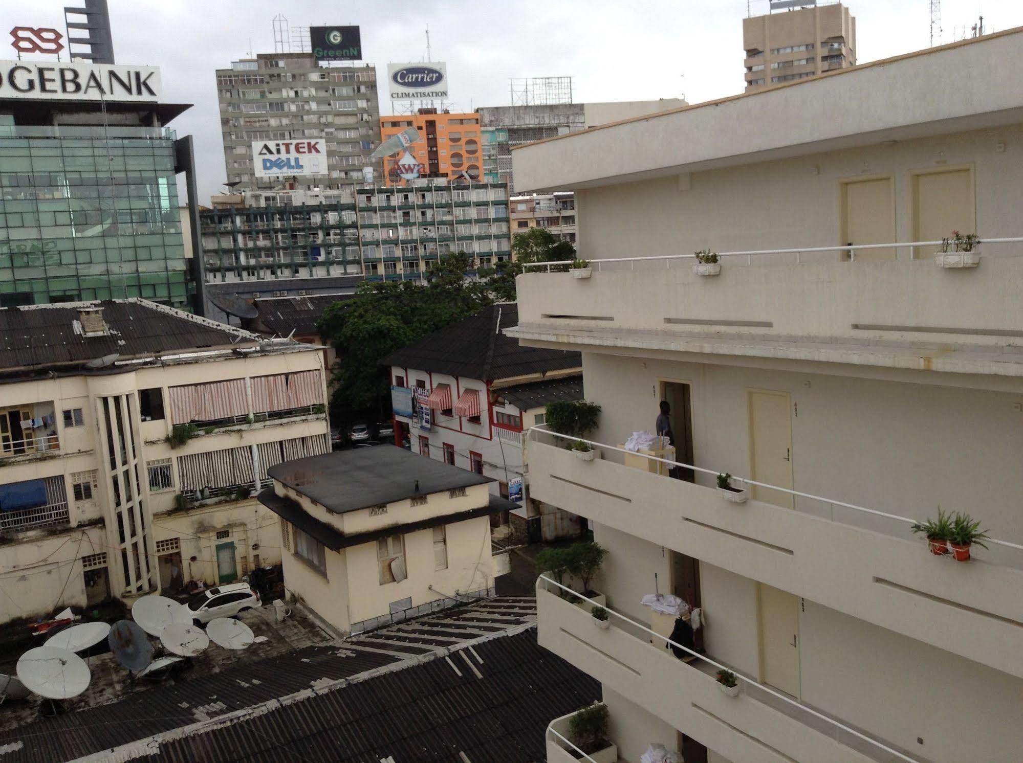Le Grand Hotel d'Abidjan Extérieur photo