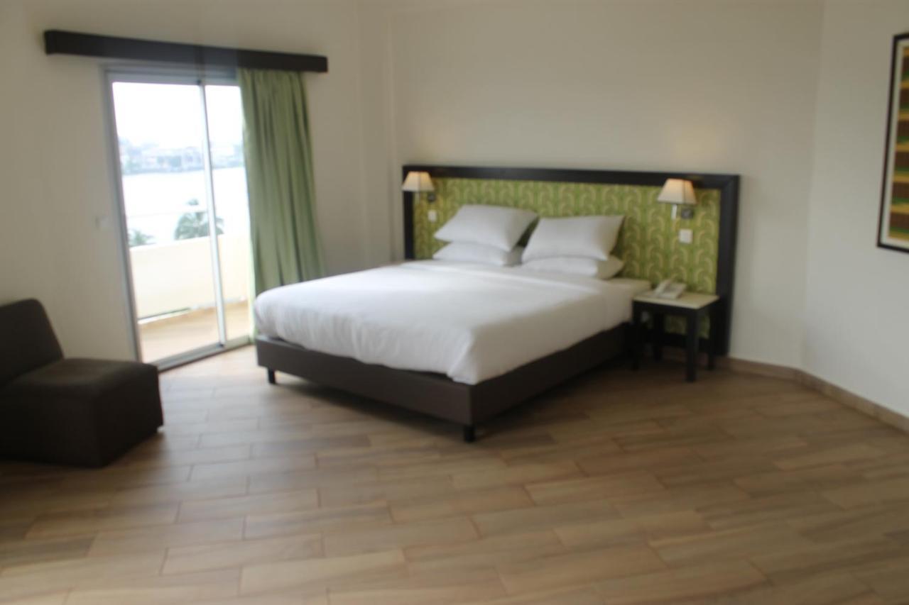 Le Grand Hotel d'Abidjan Extérieur photo